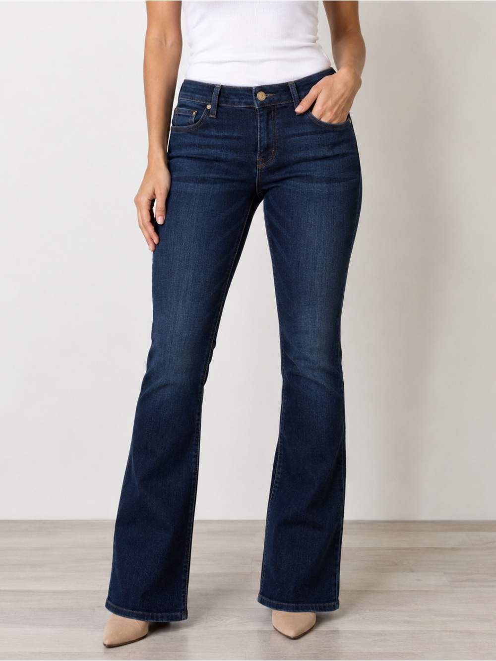 Cookie Johnson Classic Dark Blue Women's Bootcut Jeans denim size 29 stretch